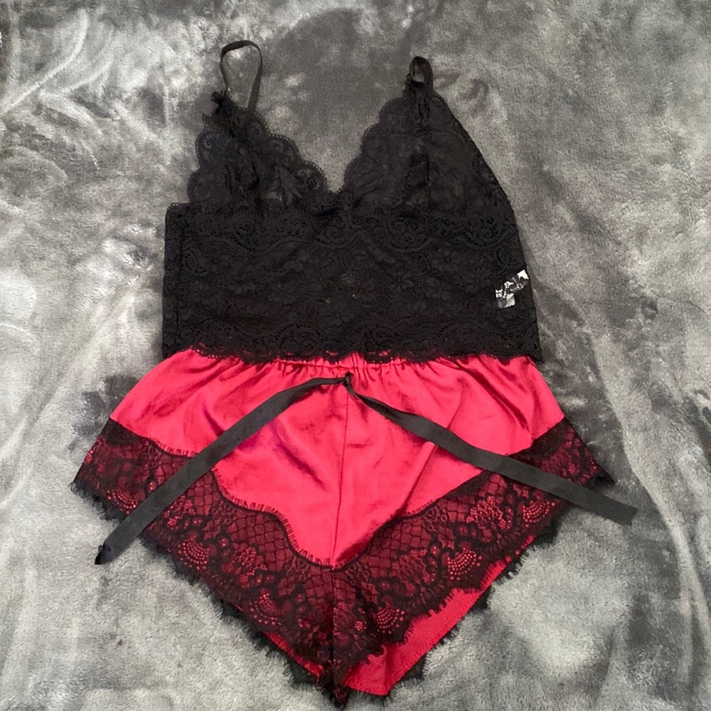 Never been wear shein lingerie sleep wear.